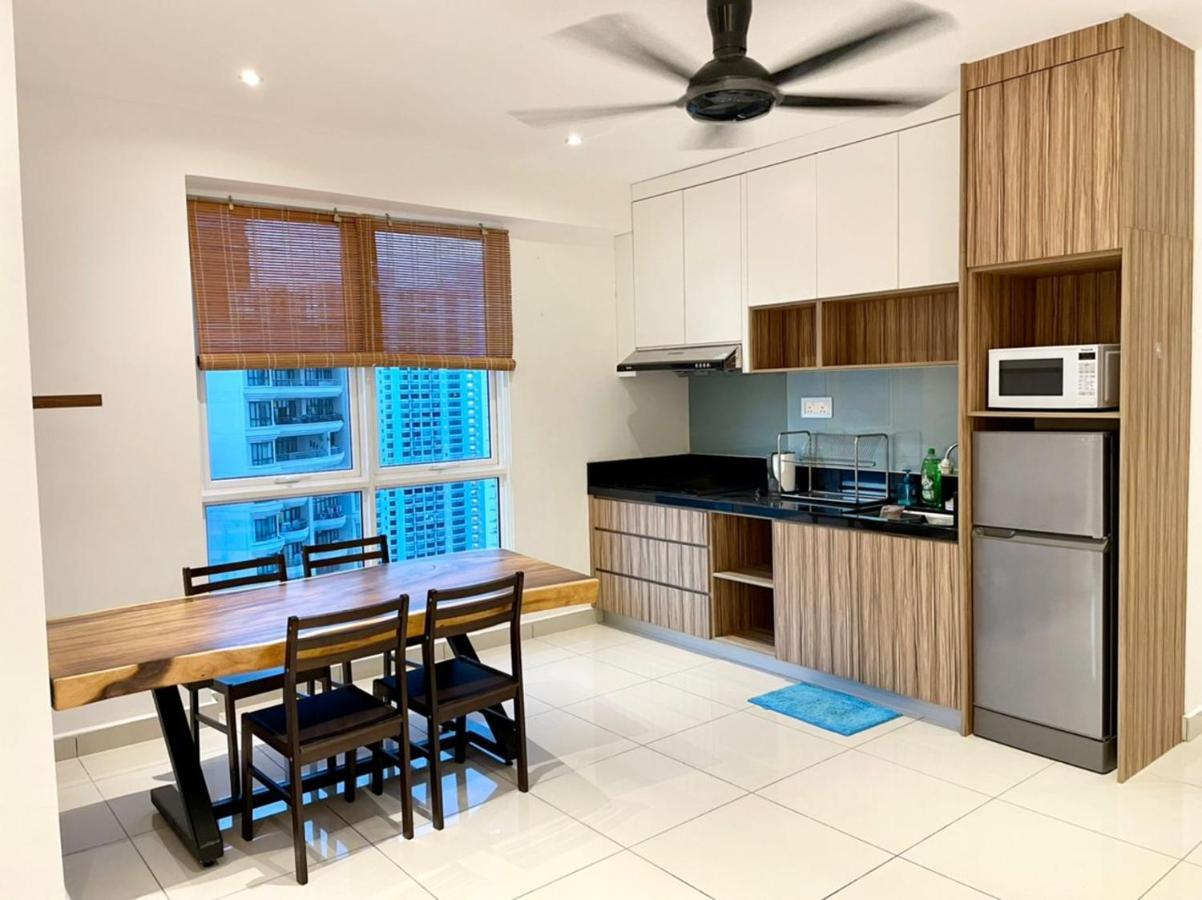 Family Suites At Mansion One By Maj George Town Eksteriør billede